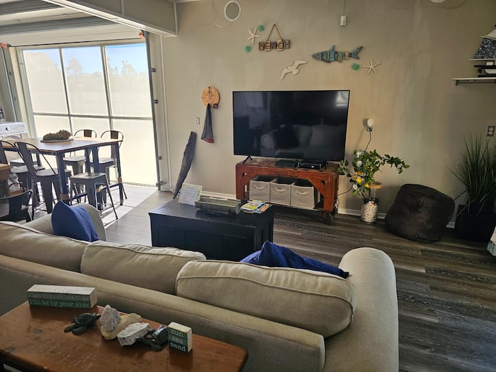 Hidden Gem Guest House 15min Pier Park, 5min Beach - Panama City Beach, FL