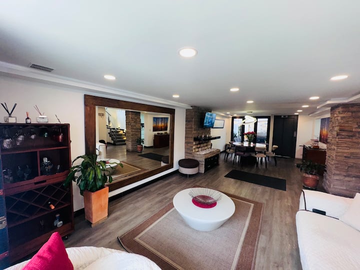 Modern House Close To Stadium & Simón Bolívar Park - Bogotá