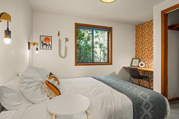 Guest Room #1 / Queen Bed + Workspace - main floor

- Allswell Hybrid Matress
- Egyptian Cotton Luxury Linens
- Desk