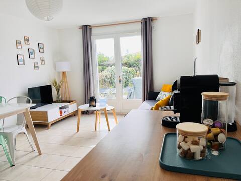 Top performing Airbnb: Nice house in residence with pool in La Faute Sur Mer