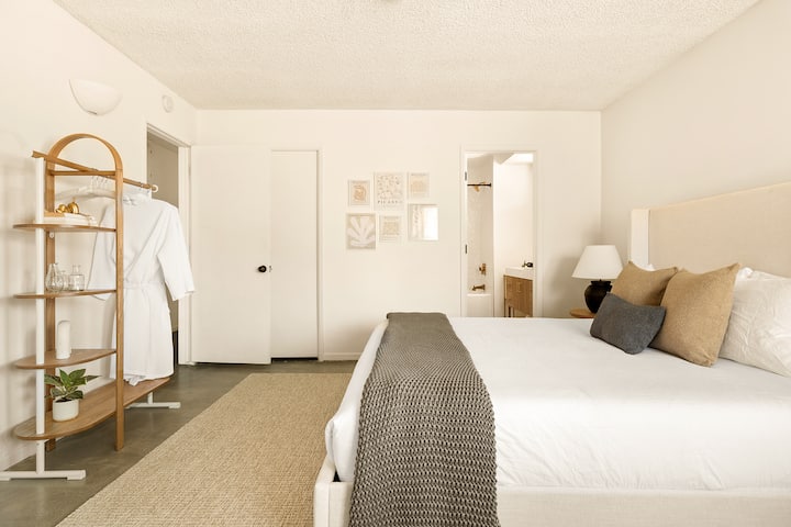 Pangunahing silid - tulugan na may banyong en - suite