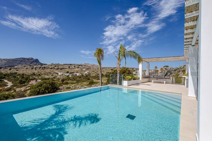 Pearl of Pefki ~ Luxury Villa ~ Amazing View gallery image 3