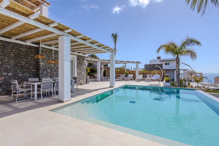 Pearl of Pefki ~ Luxury Villa ~ Amazing View gallery image 4