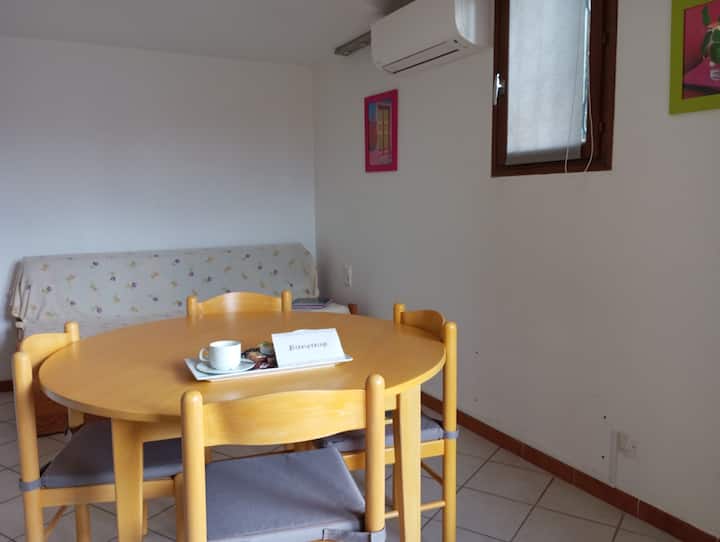Corbières, Appartement Pour 6 Au Cœur Des Aspres - Costa Brava