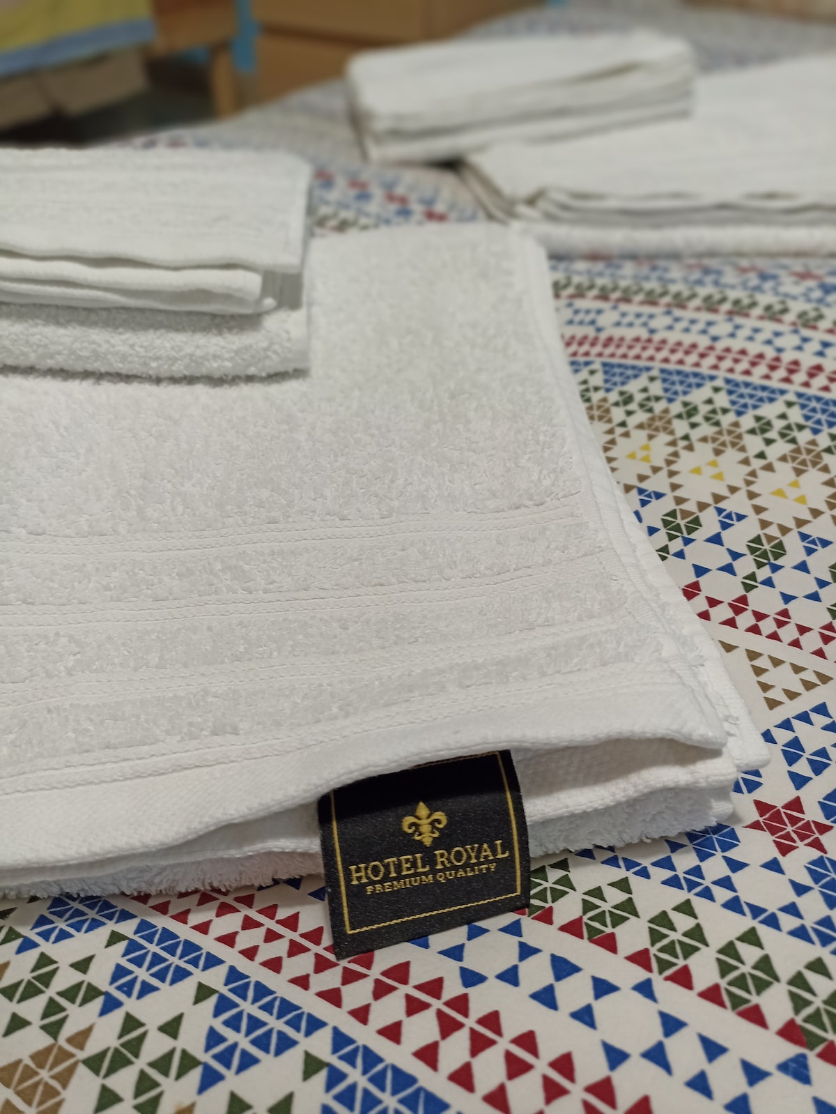 نستخدم مناشف عالية الجودة