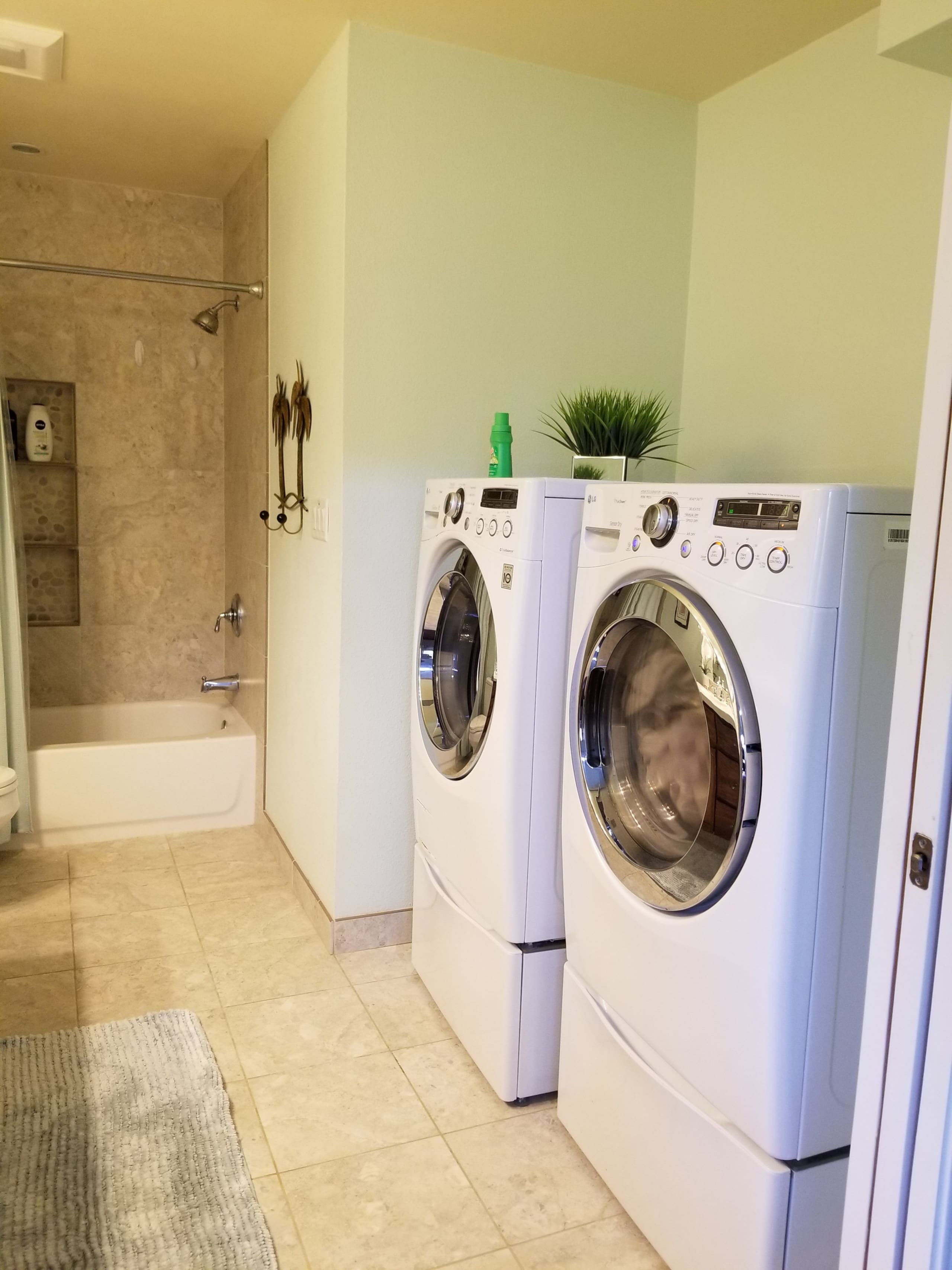 Condo in Princeville · ★4.83 · 2 bedrooms · 2 beds · 2 private baths - Image 16