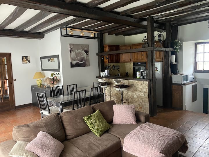 Appartement Dans Ancien Moulin En Pierre. - Houdan