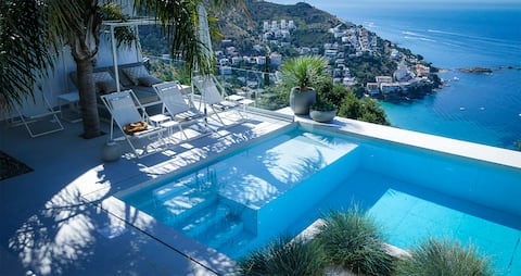 Popular Airbnb listing: Luxury villa with view. Concierge service included in Roses