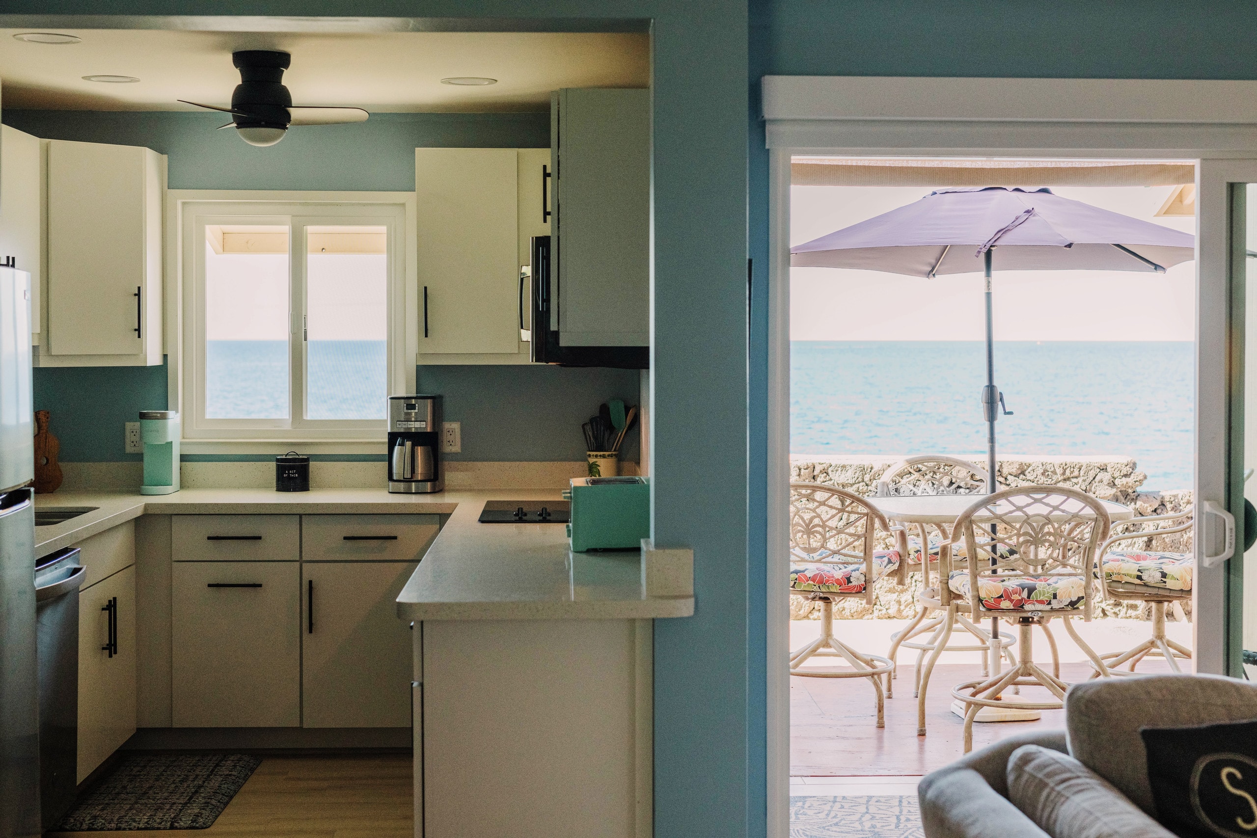 Condo in Kailua-Kona · ★4.95 · 2 bedrooms · 2 beds · 2 baths - Image 11
