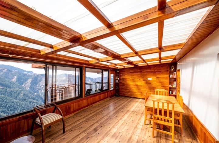Attic In The Mountains: 2 Bedroom Apartment - Mashobra