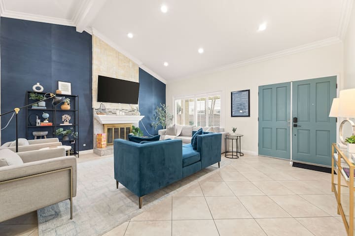 Elegant Gem In Oc: Central, Games, Beaches, Disney - Huntington Beach, CA