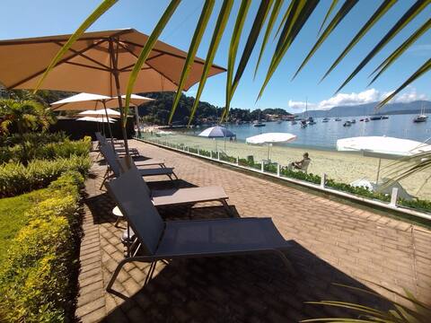 FLAT ON THE BIG BEACH BY THE SEA W/ ESTACIONAMETO
