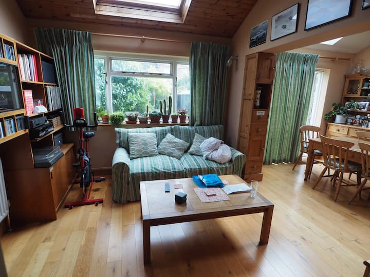 Edwardian House With All Amenities - Brentford