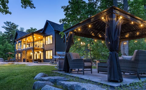 Lux-5 Bdrm-Waterfront+Hot Tub+Sauna+Game Rm+Plus+