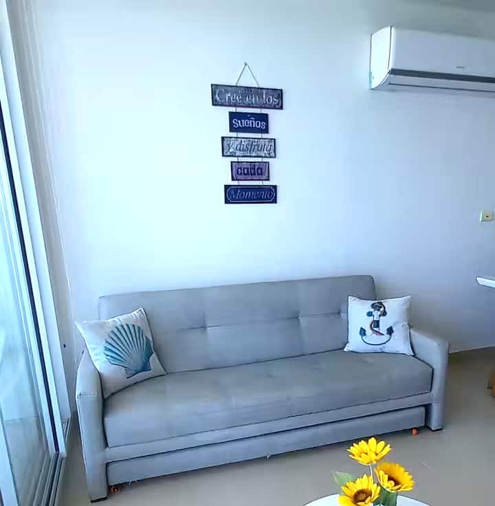 Dvostruki kauč na razvlačenje s pomoćnim krevetom