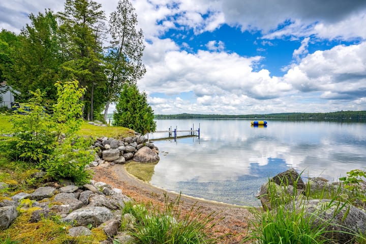 Tranquil Lakefront Home