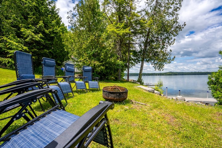 Tranquil Lakefront Home