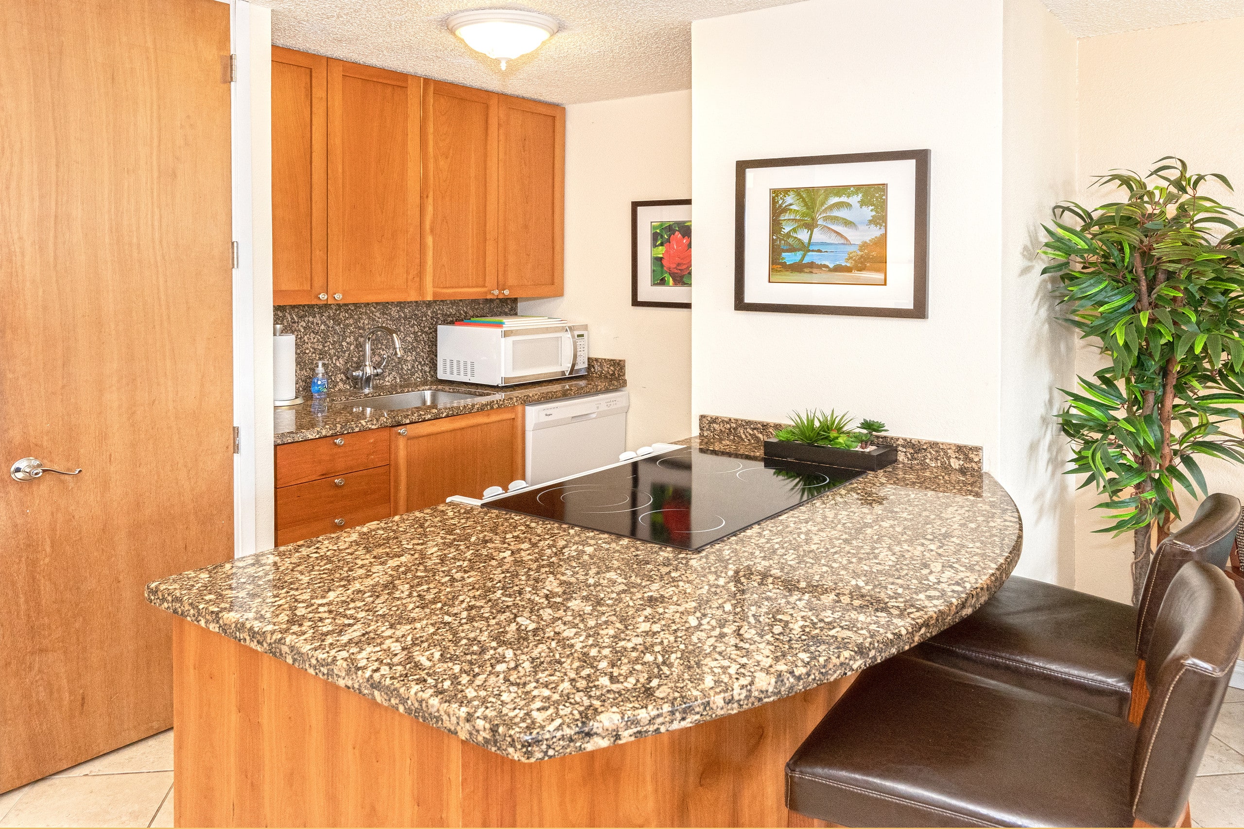 Condo in Kihei · ★4.85 · 1 bedroom · 1 bed · 1 private bath - Image 7