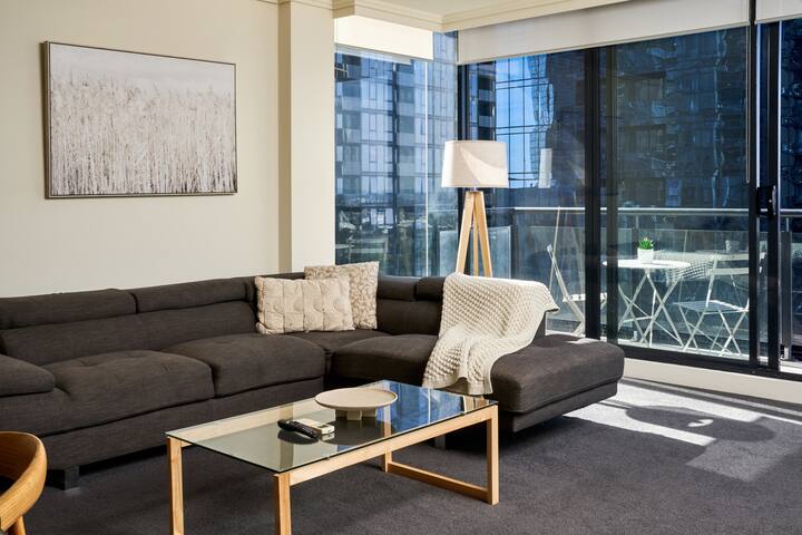 Exclusive Stays – The Sentinel (5a)