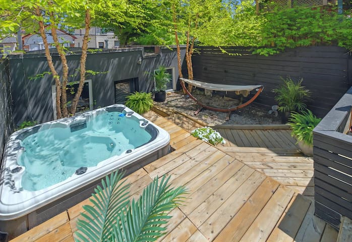 Designer City Home with Outdoor Space & New Hottub