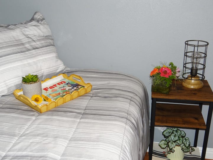 This small room is off the half bath. It has a cozy little twin bed great for kids.