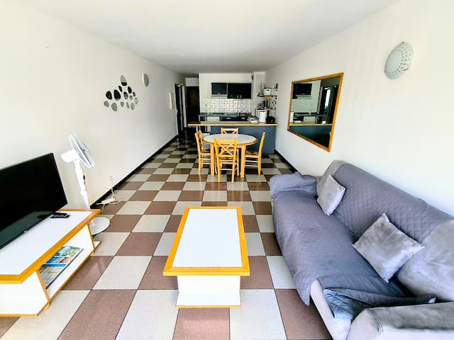 Le Tournesol managed Airbnb listing 3