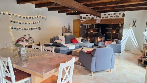 Cozy Auvergne house with fireplace