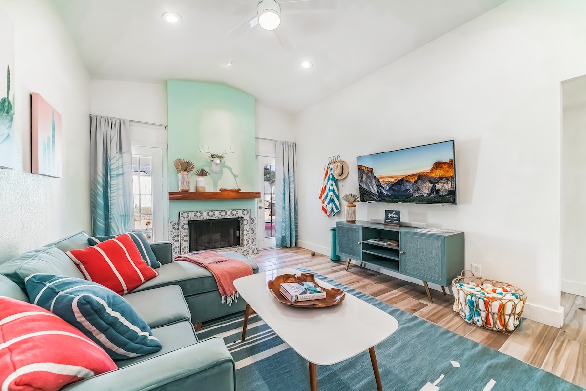 [Living Room] Watch your favorite programs on the 55-inch Roku TV with an audio-enhancing sound bar. 
