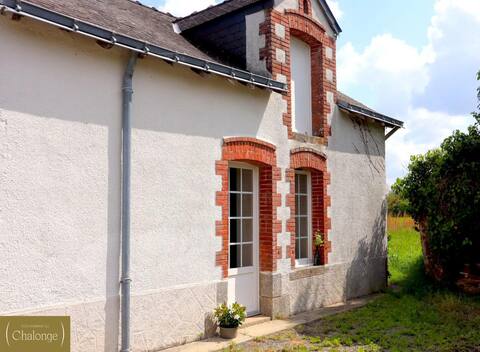 Warm cottage in the countryside with garden