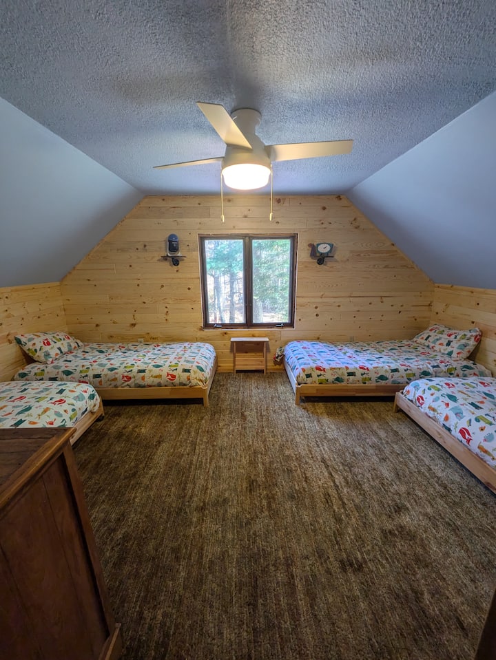 Kids Loft - UL Bedroom #4 - 4 Twin Beds - Upstairs. For longer stays and less people, beds can be stacked.