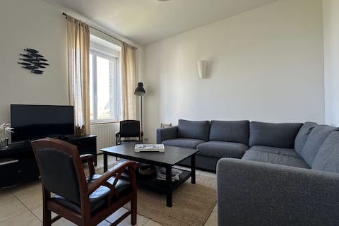 Popular Airbnb listing: Charming beachfront house in Finistère