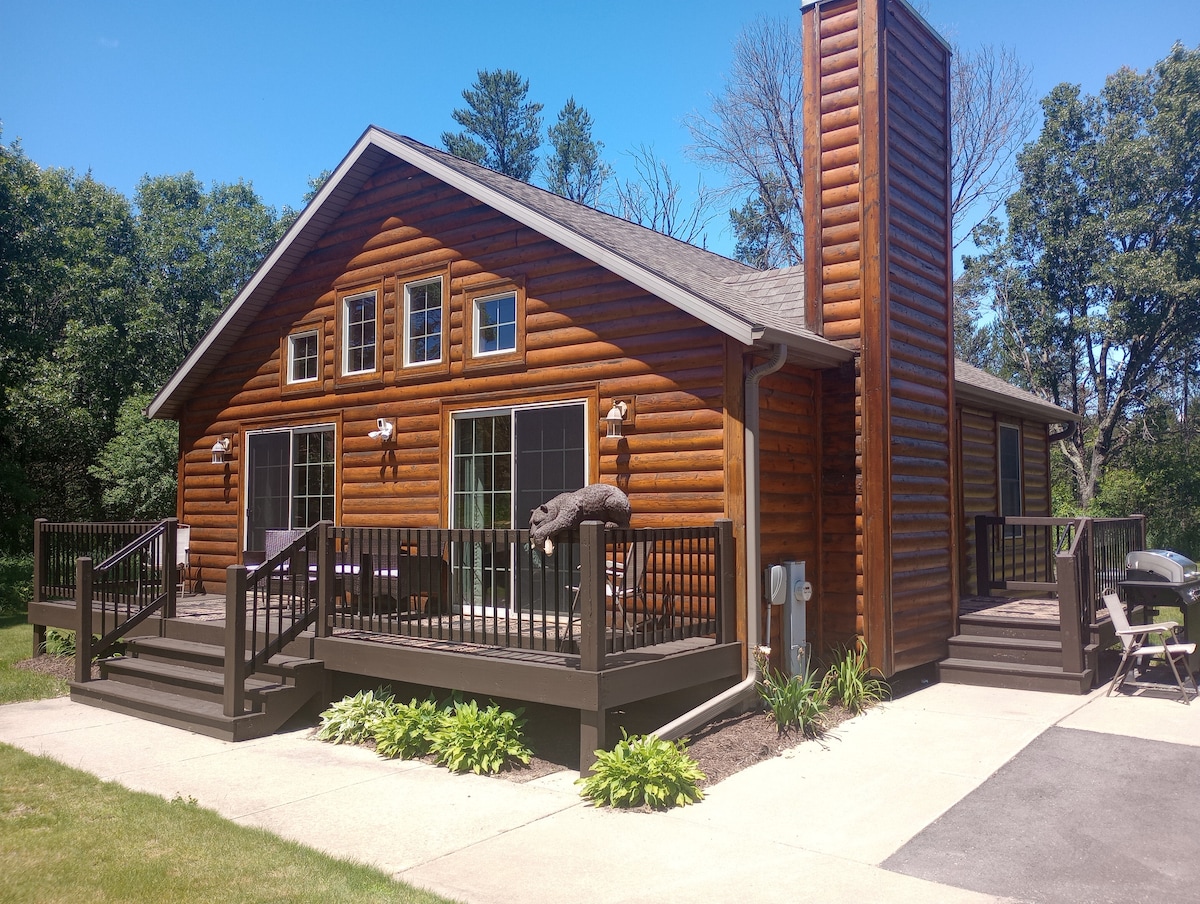Image showcasing Wisconsin Dells Cabin Vacation Rentals - Wisconsin, United States | Airbnb
