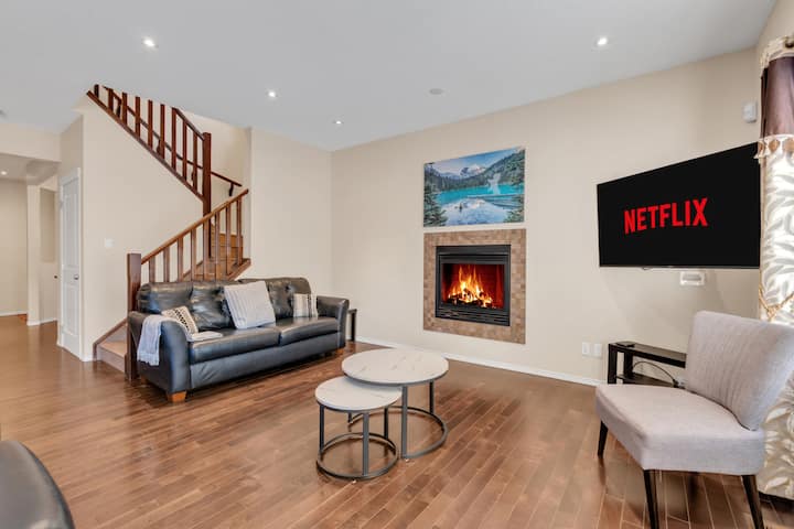 Top Rated Panorama Hills |King Bed| Bbq | Near Yyc - Calgary