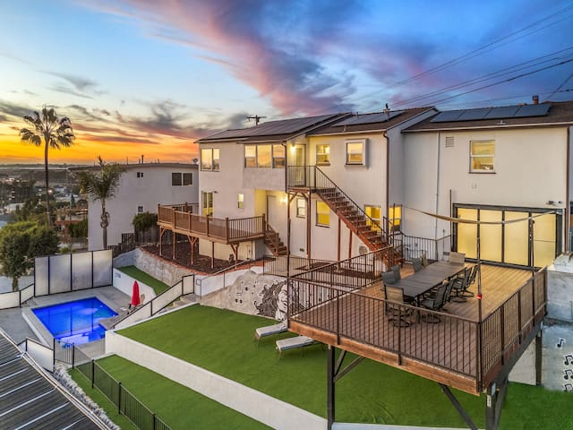 windows of the world. views, pool/spa and fun yard gallery image 2