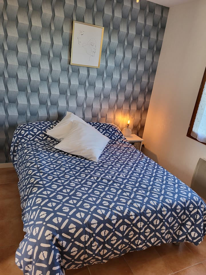 Hôtel Deux éToiles
Familiales Vous Accueil. - Cour-Cheverny