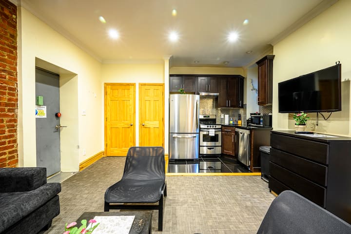 Lovely 2 Bedroom In Historic Washington Heights - New York City