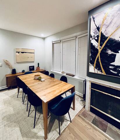 Updated 2BR: Big Kitchen, Walk/Explore, Park, Pets