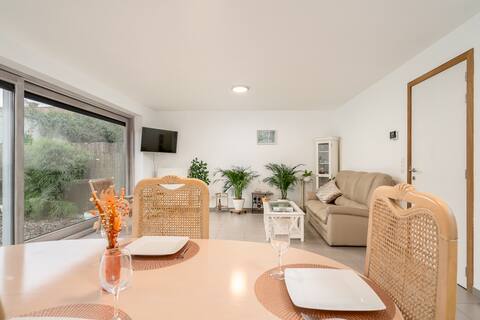 ROES: house with sauna & parking near city centre