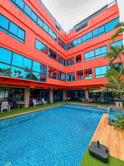 Pool villa hotel for 30 pax jacuzzi rooms art wall