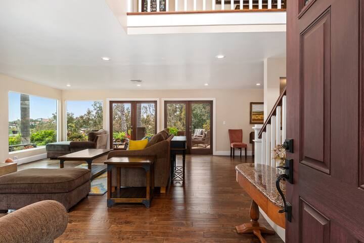 Spacious Home with Amazing Ocean Views! 🏝⛱ gallery image 3