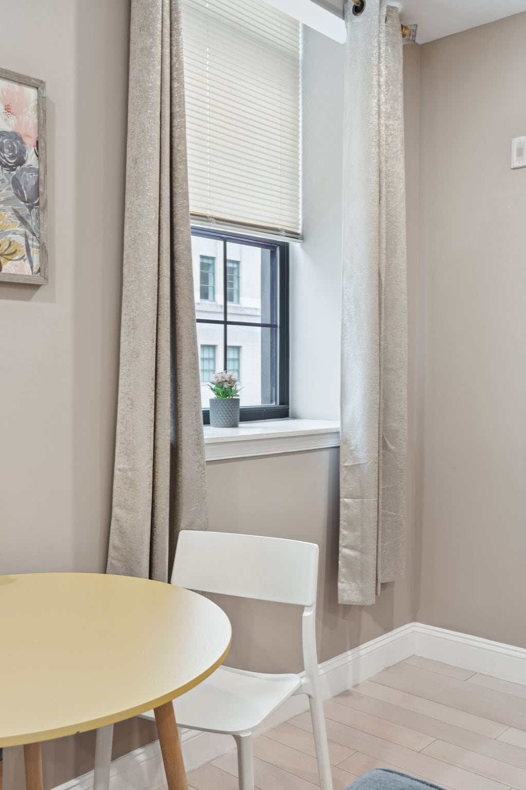 Chic Cozy Studio