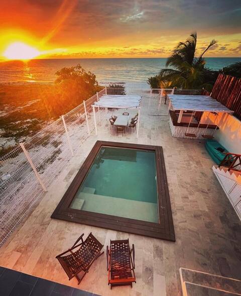 Casa Flamingo  BeachFront House Celestún 12pers