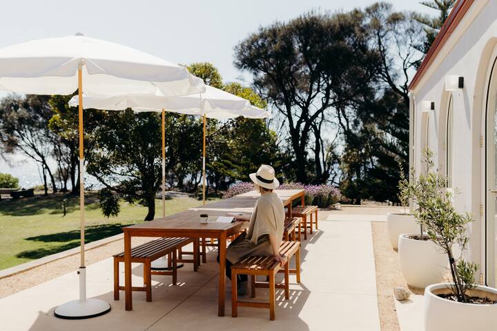 Harveys Farm Bicheno – Elegant Coastal Home gallery image 2