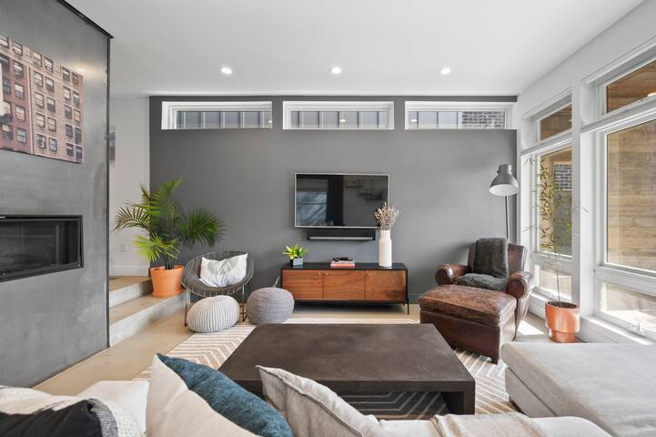 Incredible 4BR in Denver’s RiNO! w/ Hot Tub gallery image 5