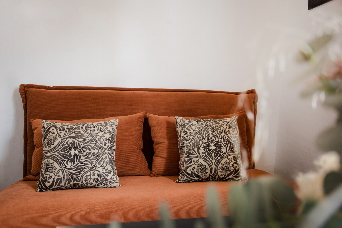 Popular Airbnb listing: Seminarhaus Heim–Retreat, Yoga & Nature 10 Persons in Rheinland Pfalz