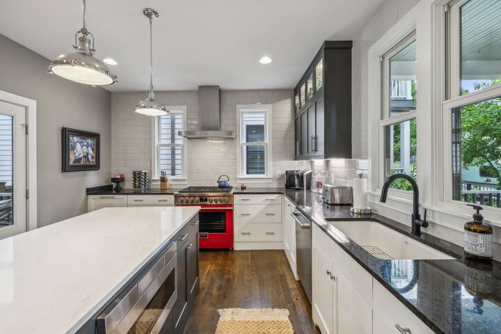 Luxurious group retreat in the heart of Nashville gallery image 3