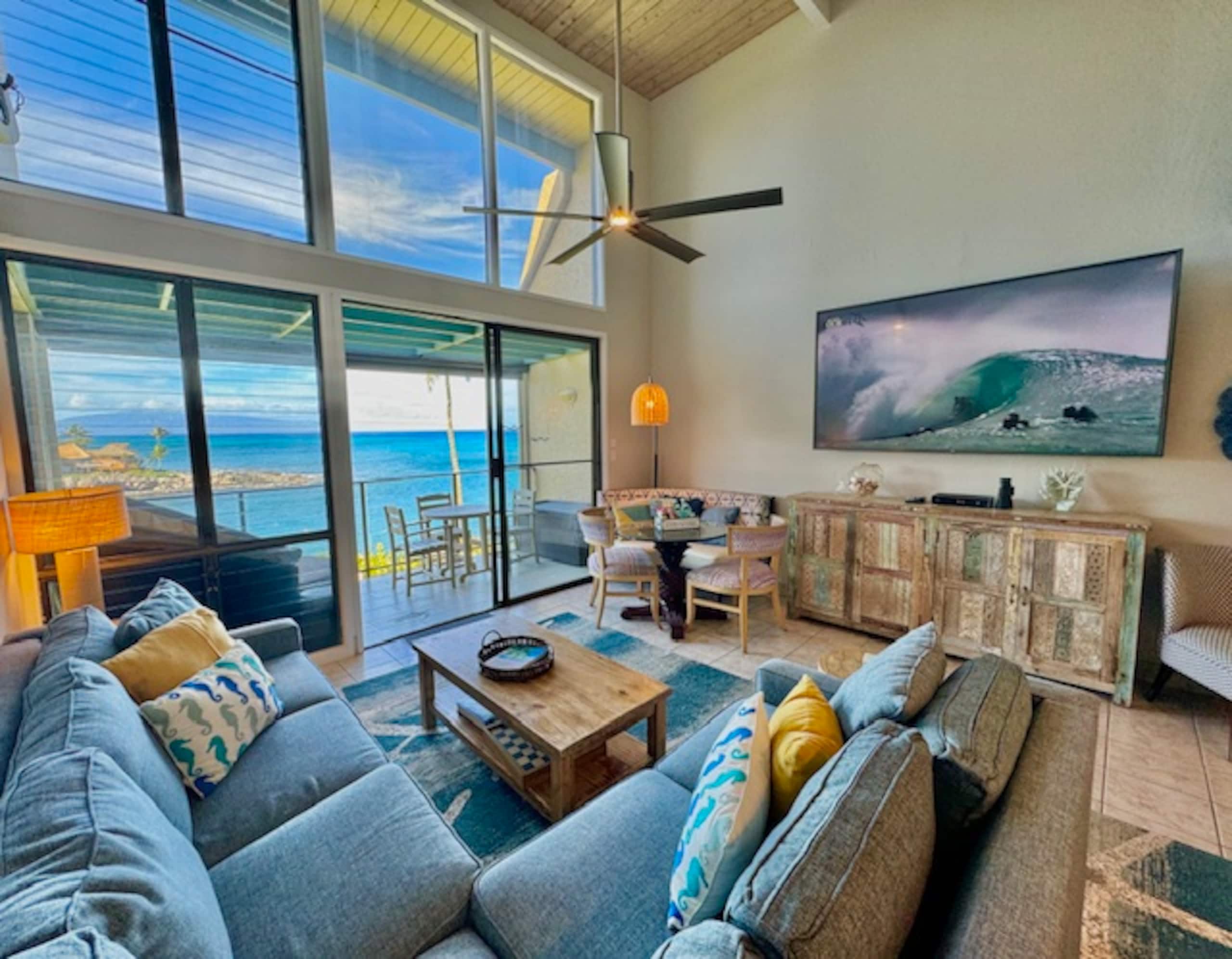 Oceanfront Paradise! Sea Turtle Cove C24 Napili Pt - Image 1