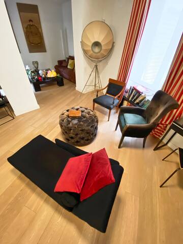 Elegant Apartment in Rome, Parioli District gallery image 2