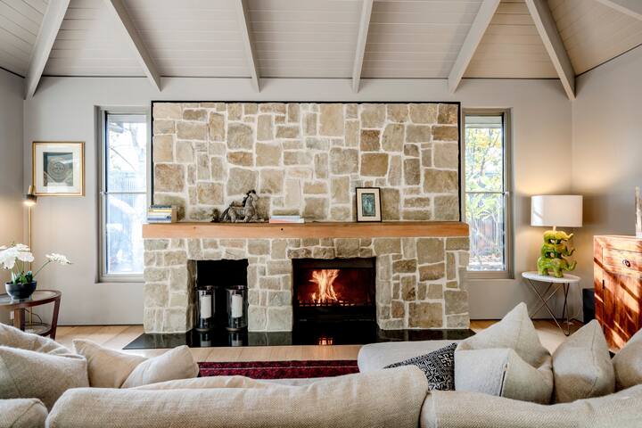 Bluff House – Book Now for Summer 2026 gallery image 4