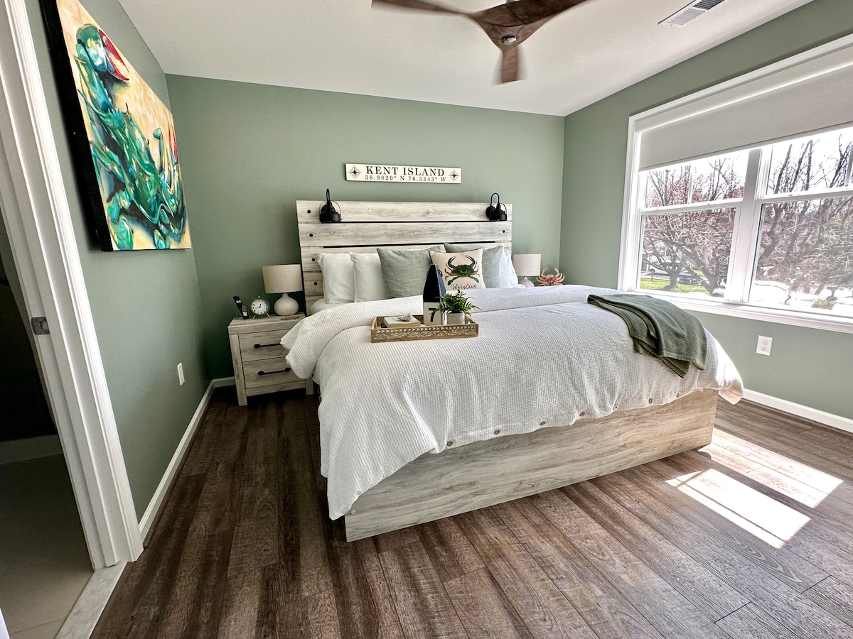 King bed & private bath